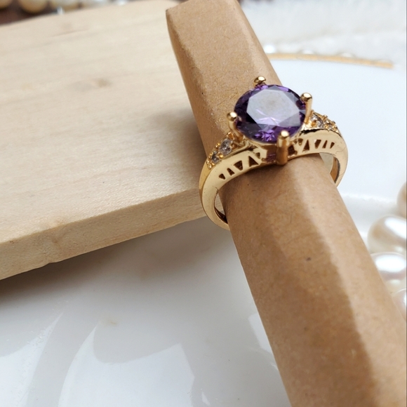 ๐ซ Stunning Amethyst Gold Ring size 6 - Picture 4 of 8